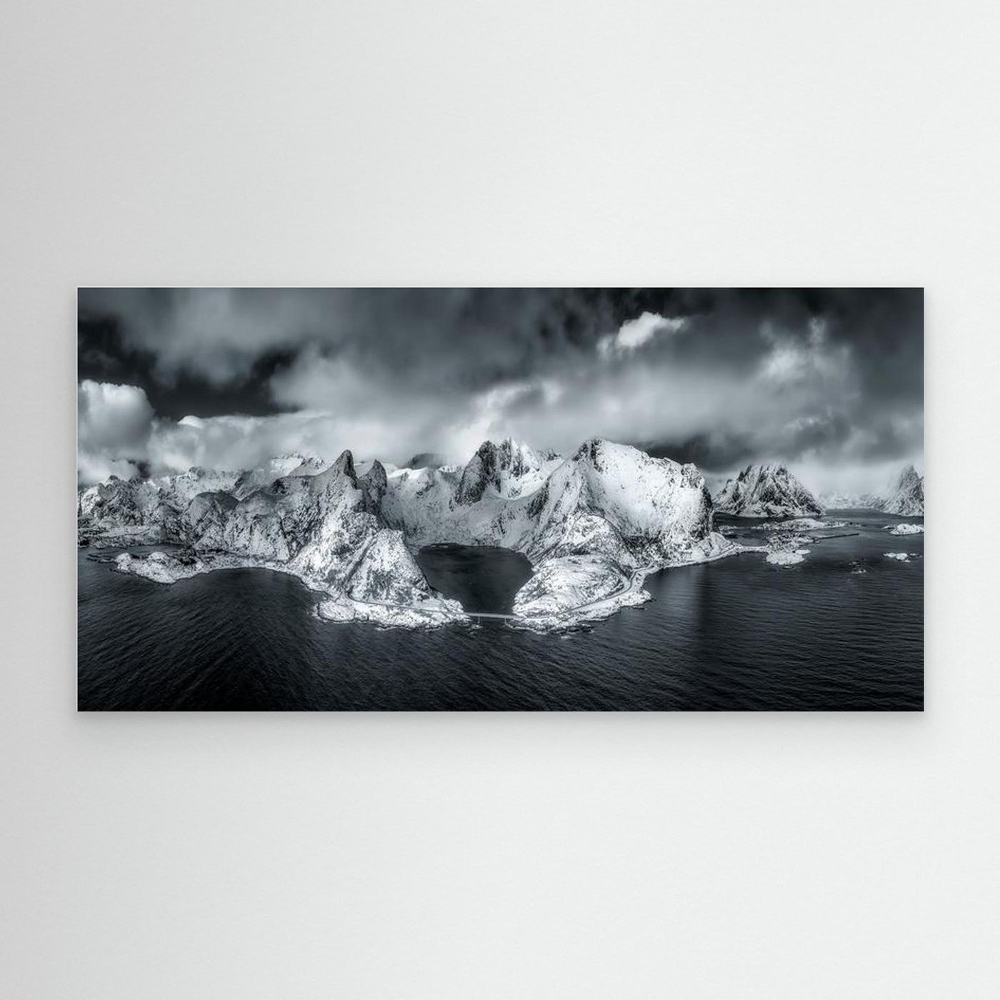 Ring of Snow Mountains (Panorama) by Mei Xu